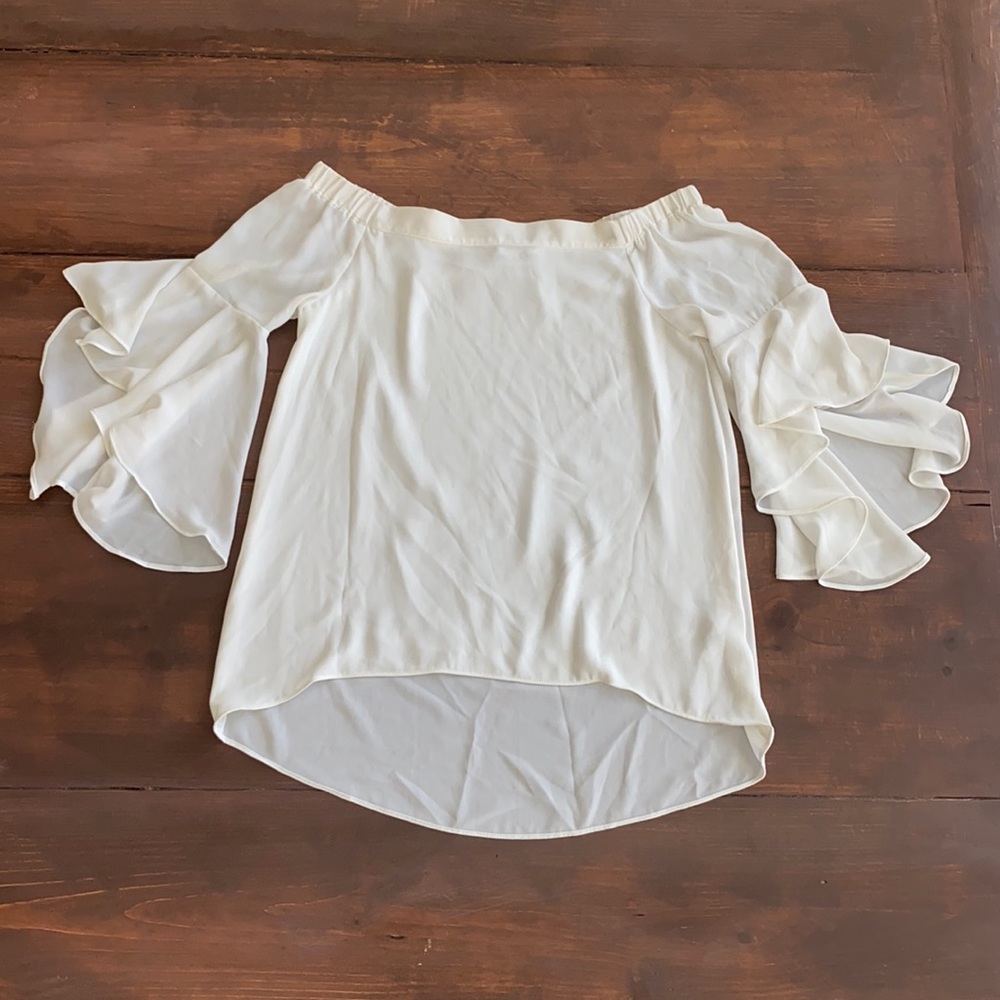 VICI White Off Shoulder Blouse - Small